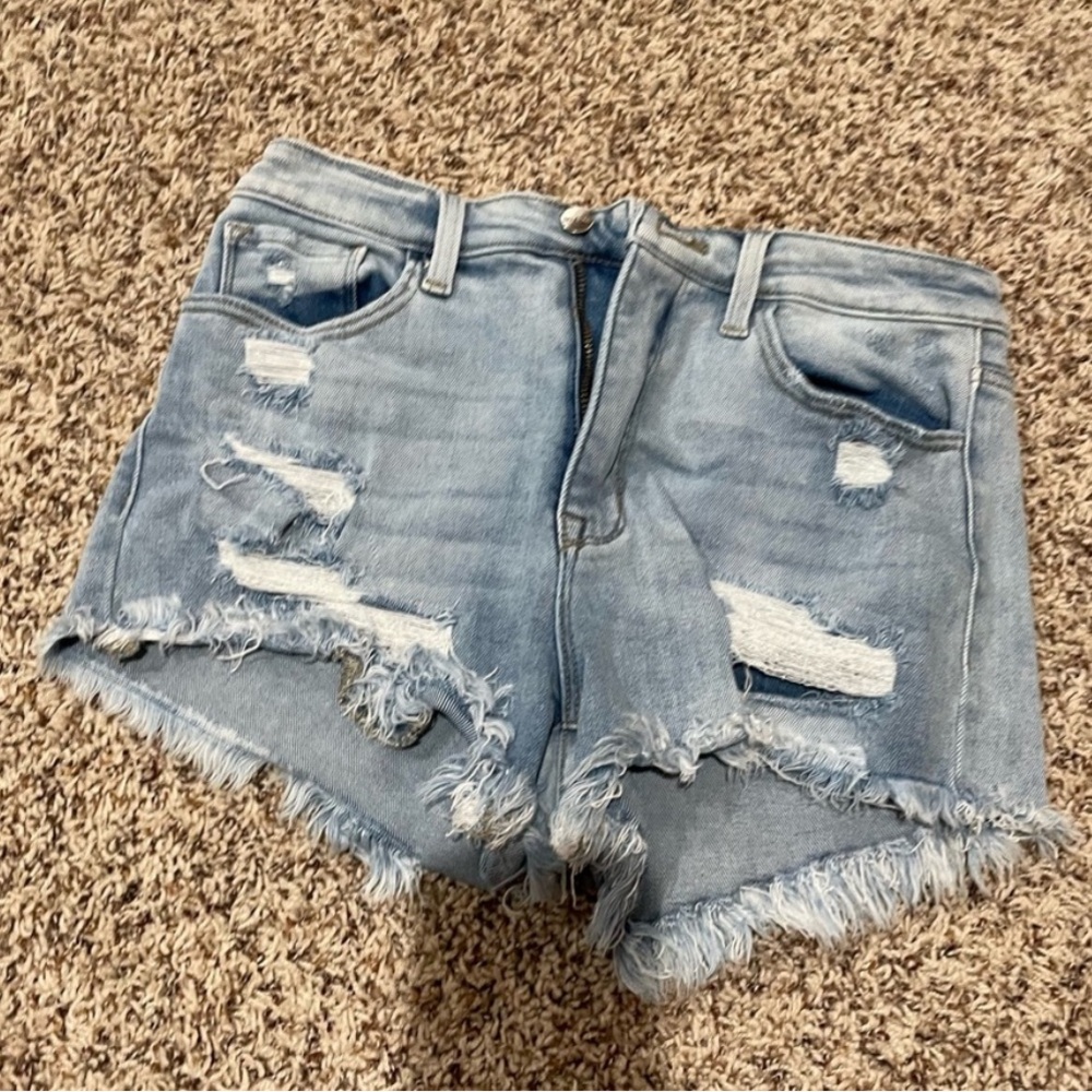 Pink Lily jeans shorts, super cute, size Large